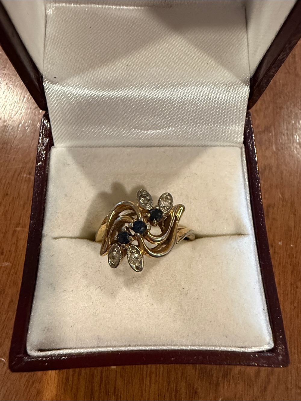 Vintage 14 KT GE ESPO Floral Blue Sapphire Accent Ring with CZ Size 6